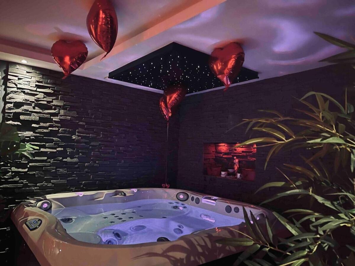 O Venus Spa Sin-le-Noble Zewnętrze zdjęcie