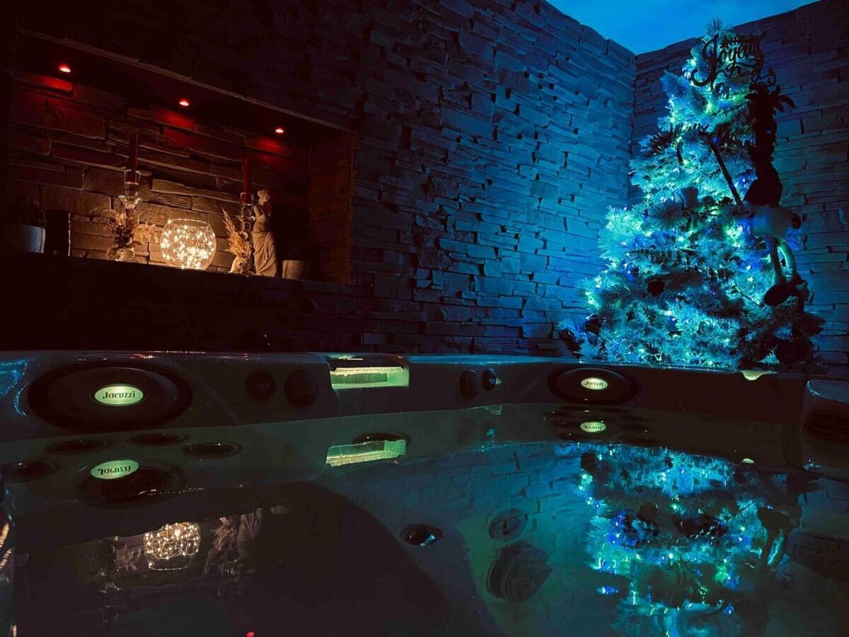 O Venus Spa Sin-le-Noble Zewnętrze zdjęcie